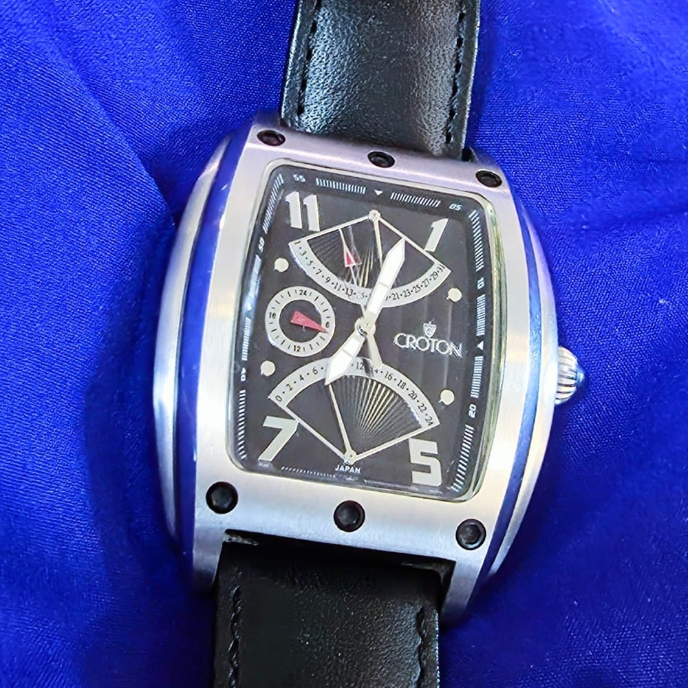 Croton Retrogade Day Date Classic Mens Watch